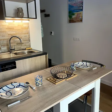 Апартаменты Beau Neuf Classe 3 Etoiles Relax Bourget- Centre Aix Les Bains Parc Floral Des Thermes Экс-ле-Бен